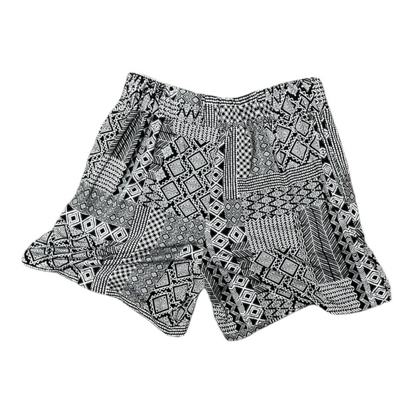 Robert Louis - NWT - Geometric Black and White Women's Shorts - Picture 3 of 3